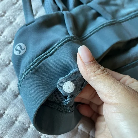 Lululemon Energy Bra- High Neck - Picture 7 of 7